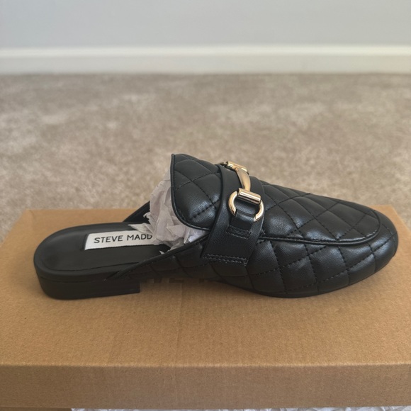 New in Box black quilted slip on flat loafer shoes size 5.5 - Picture 6 of 14